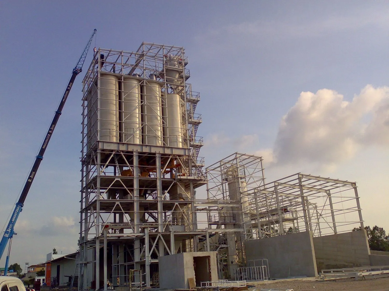 Industriemontage von HP Industries – Bild 1