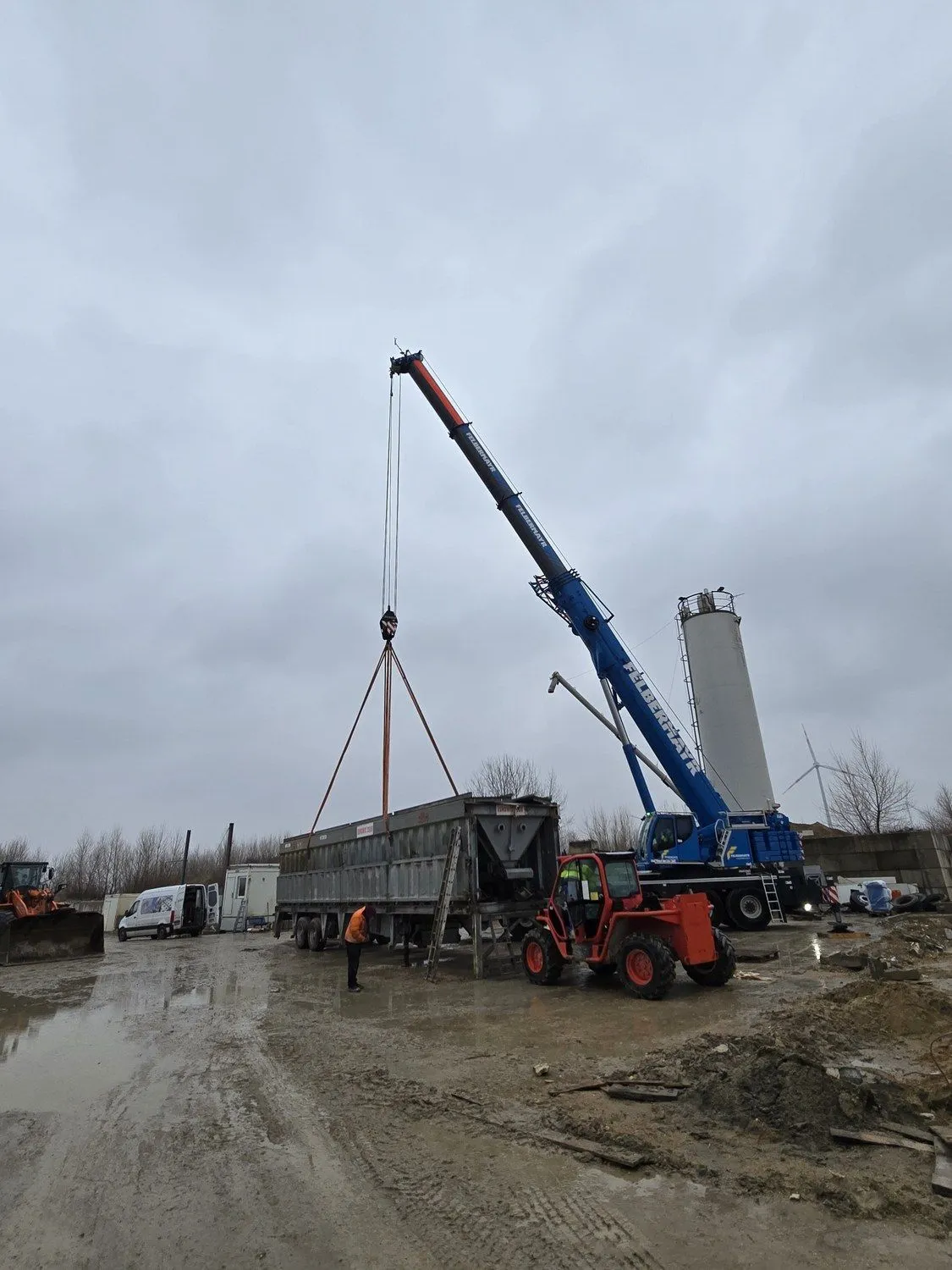Industriemontage von HP Industries – Bild 18