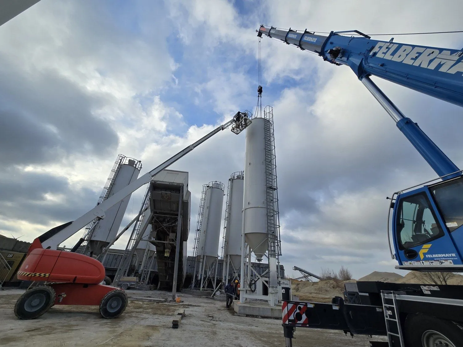 Industriemontage von HP Industries – Bild 16