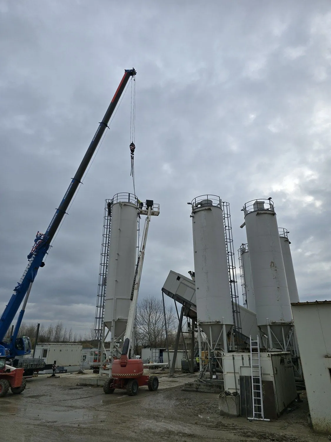 Industriemontage von HP Industries – Bild 14