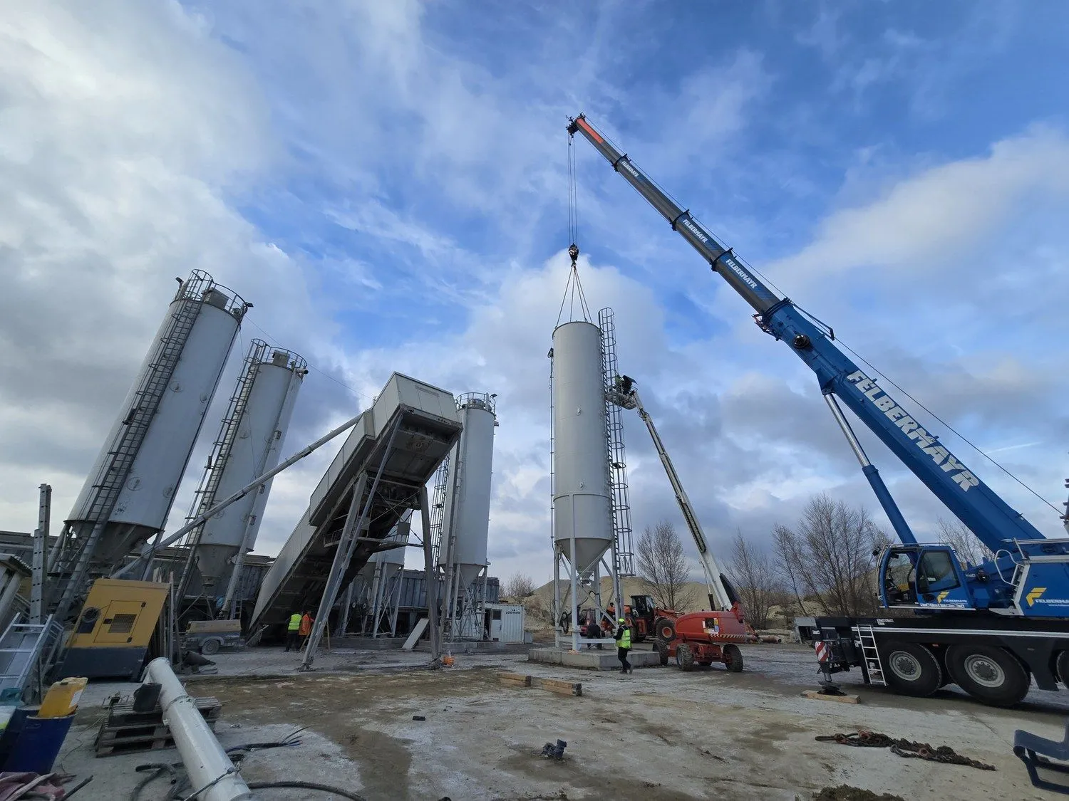 Industriemontage von HP Industries – Bild 17